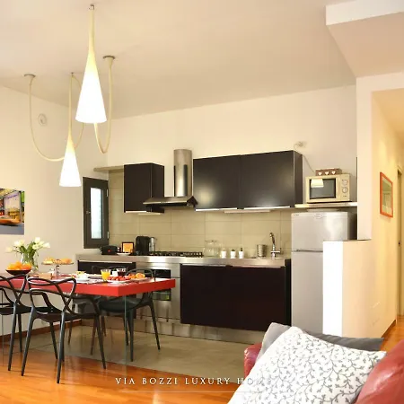Via Bozzi Luxury Apartament *